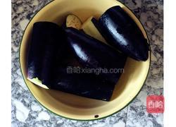 青椒茄子的做法图解1