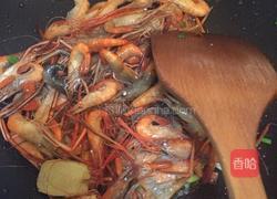 黄瓜炒河虾的做法图解2