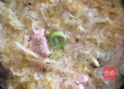 酸菜脊骨汤的做法图解4