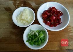 炝炒手撕包菜的做法图解4