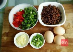 腊八豆荷包蛋的做法图解1