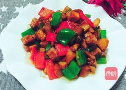 杏鲍菇炒鸡丁的做法图解9