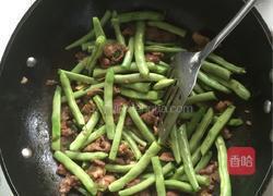 四季豆烧猪肉的做法图解5