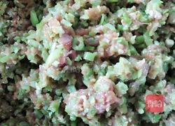 猪肉豆角饺子的做法图解4
