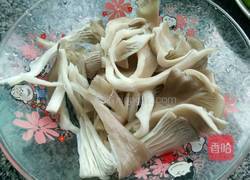 西红柿平菇炒午餐肉的做法图解2