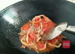 西红柿平菇炒午餐肉的做法图解5