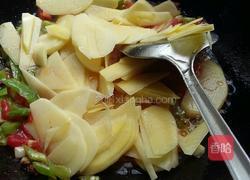 土豆片炒西红柿的做法图解5