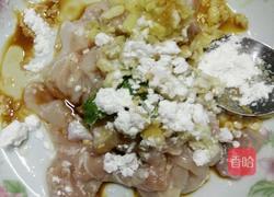 青瓜排骨酱爆鸡丁的做法图解1