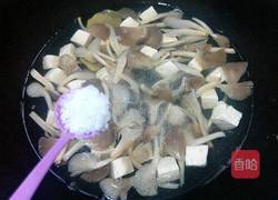 平菇豆腐汤的做法图解5
