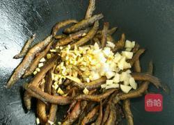 香煎泥鳅的做法图解7