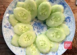 凉拌黄瓜的做法图解2