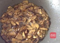 炒牛肝菌(见手青)的做法图解5