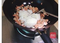 酱油炒饭的做法图解4