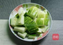 黄瓜炒肉片的做法图解3