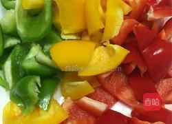 彩椒孜然牛肉的做法图解2