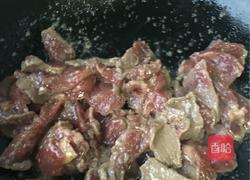 彩椒孜然牛肉的做法图解4