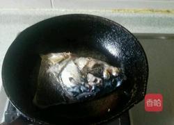鲢鱼头豆腐汤的做法图解2