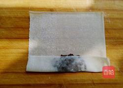 豆沙春卷的做法图解4