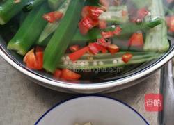 焯水秋葵的做法图解2