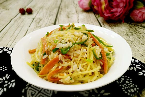 土豆丝炒饭的精选做法