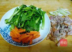 肘子肉炖海带的做法图解2