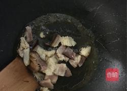 萝卜干炒腊肉的做法图解6