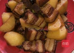红烧肉炖土豆的做法图解7