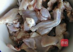 剁椒牛蛙的做法图解1