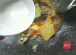 酸笋炒花蛤的做法图解10