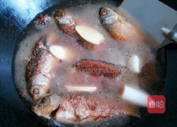红烧小鲫鱼的做法图解7