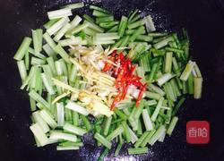 芹菜炒肉片的做法图解7