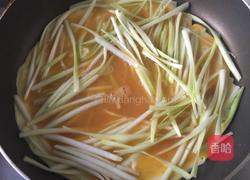 韭黄炒鸡蛋的做法图解4