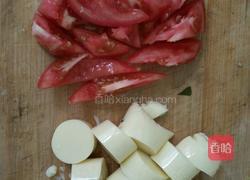 日本豆腐炒西红柿鸡蛋的做法图解1