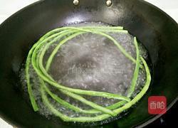 豆角火腿炒馒头的做法图解3