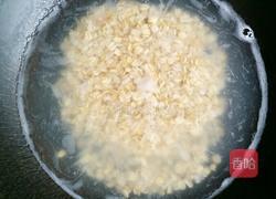 鸡蛋红枣燕麦粥的做法图解3