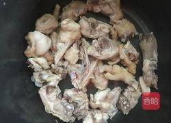 椰子鸡汤的做法图解2