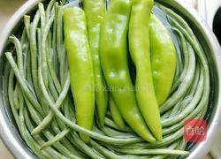 东北烀豇豆尖椒咸菜的做法图解1