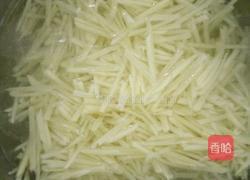 土地丝炒鸡蛋的做法图解1