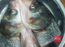 剁椒鱼头的做法图解2