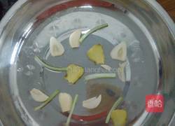 剁椒鱼头的做法图解5