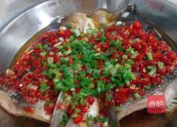 剁椒鱼头的做法图解8