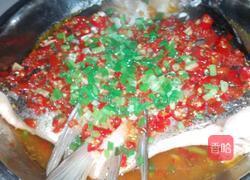 剁椒鱼头的做法图解9