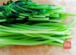 香芹木耳鸡蛋馅饺子的做法图解3