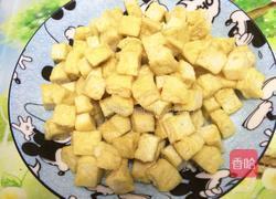 鱿鱼豆腐丁的做法图解5