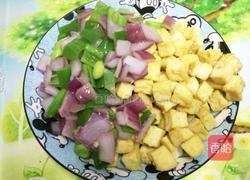 鱿鱼豆腐丁的做法图解7