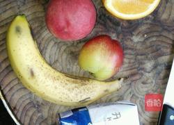 夏日水果沙拉的做法图解1