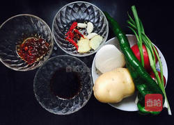 酱香狼牙土豆的做法图解1