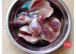 爆炒鸡胗的做法图解1