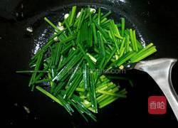 韭菜花炒鸡蛋的做法图解6