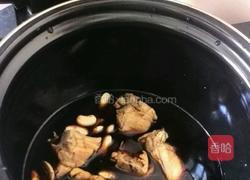 白扁豆烧排骨的做法图解3